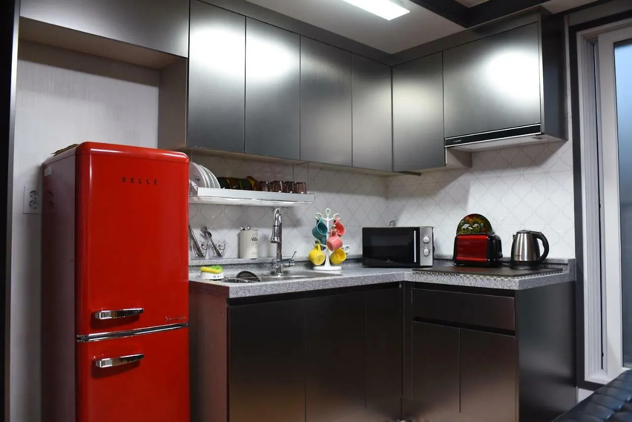 We Home Guesthouse Incheon