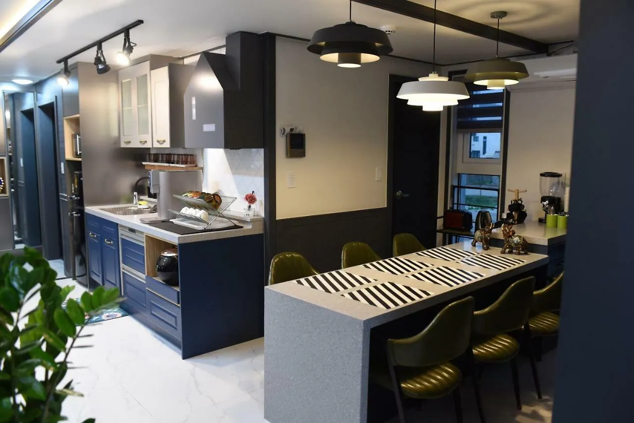 *** Wisma tamu We Home Guesthouse Incheon Korsel