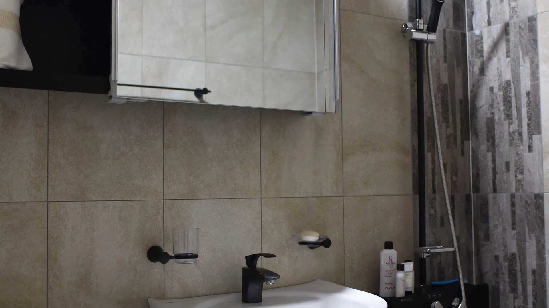 We Home Guesthouse Incheon